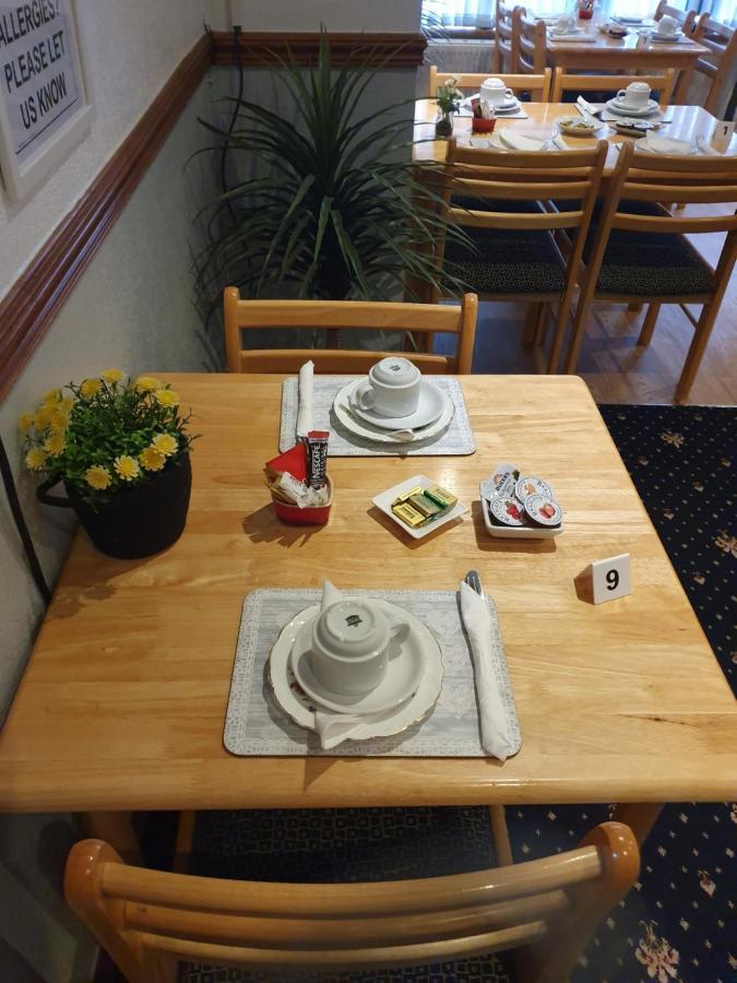 Golden Sands Hotel - St Chad'S Road בלקפול מראה חיצוני תמונה